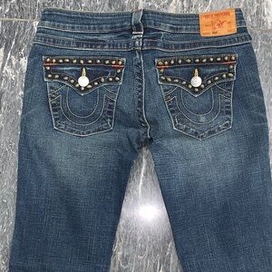 True Religion VINTAGE Studded Women's Blue Jeans
BRAND NEW tags off***